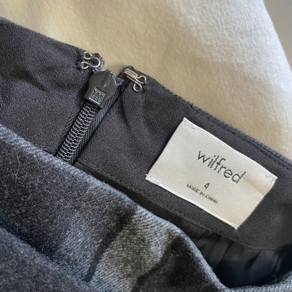 Aritzia Wilfred Dorine Wrap Mini Skirt Plaid Size 4 - Picture 4 of 4